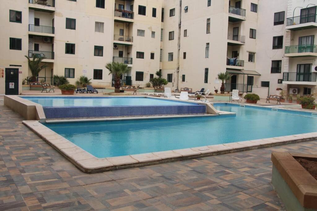 Deluxe Apartment With Pool In The Heart Of St Pauls Bay St. Paul's Bay Exterior foto